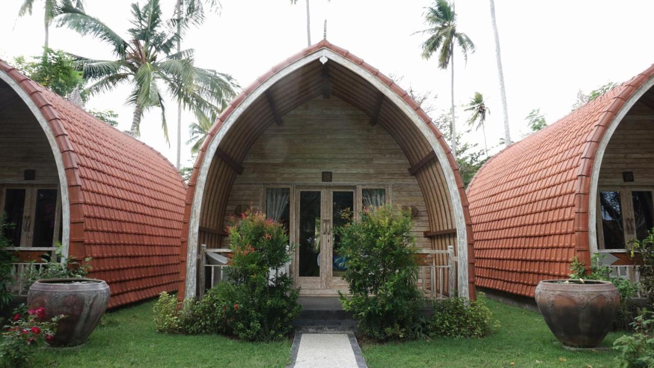 Puri Rinjani Bungalows & Hostel Kuta  Exterior foto